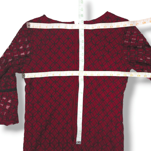 EUC Sandra Darren Lace Overlay Sheath Bell Flare Sleeve Dress Sz. 6 Wine Black - Picture 8 of 10